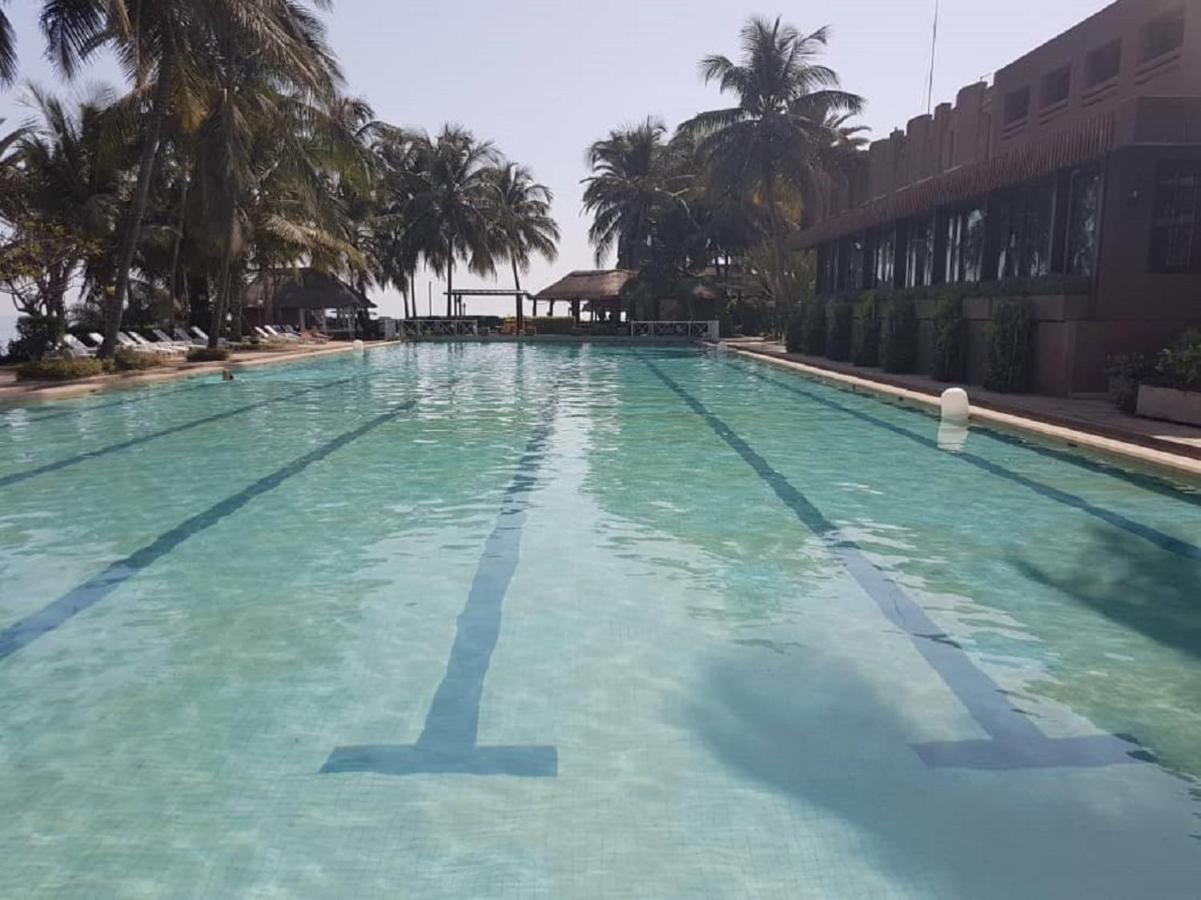 Hotel Jardin Savana ダカール エクステリア 写真