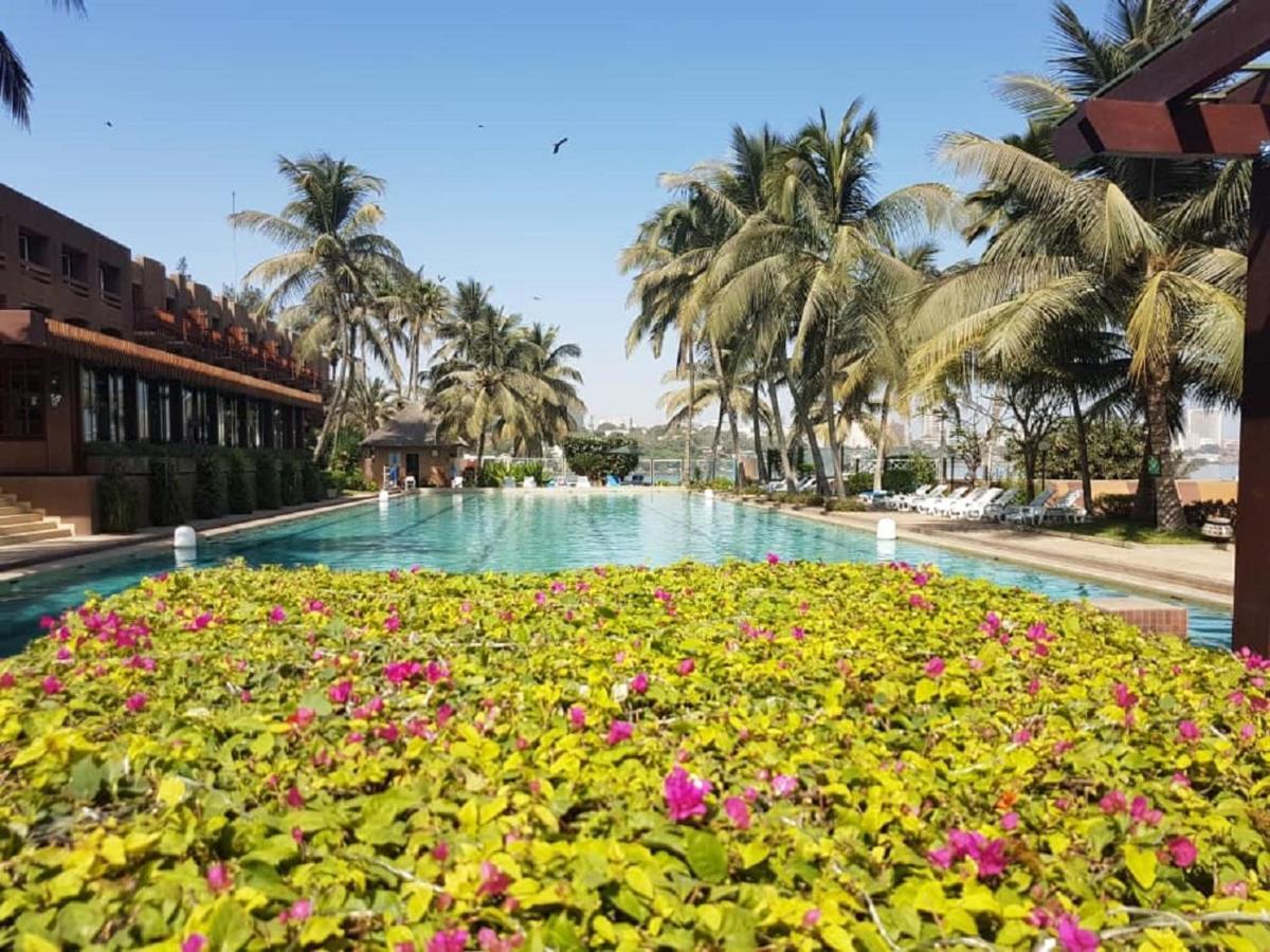 Hotel Jardin Savana ダカール エクステリア 写真