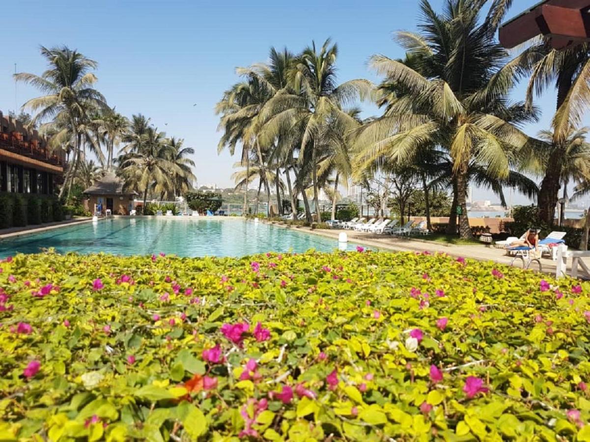 Hotel Jardin Savana ダカール エクステリア 写真