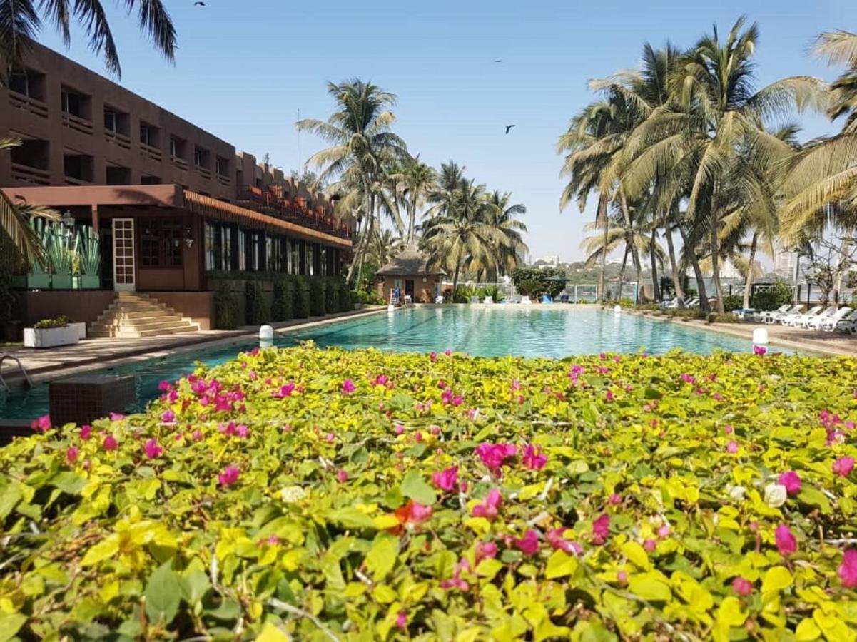 Hotel Jardin Savana ダカール エクステリア 写真